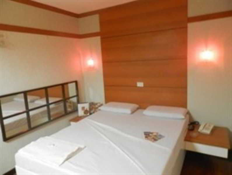 Hotel Sogo Sta Mesa Manille Extérieur photo