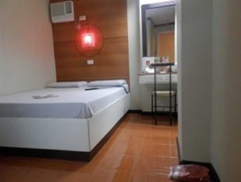 Hotel Sogo Sta Mesa Manille Extérieur photo