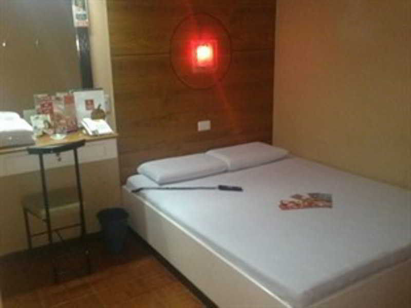 Hotel Sogo Sta Mesa Manille Extérieur photo
