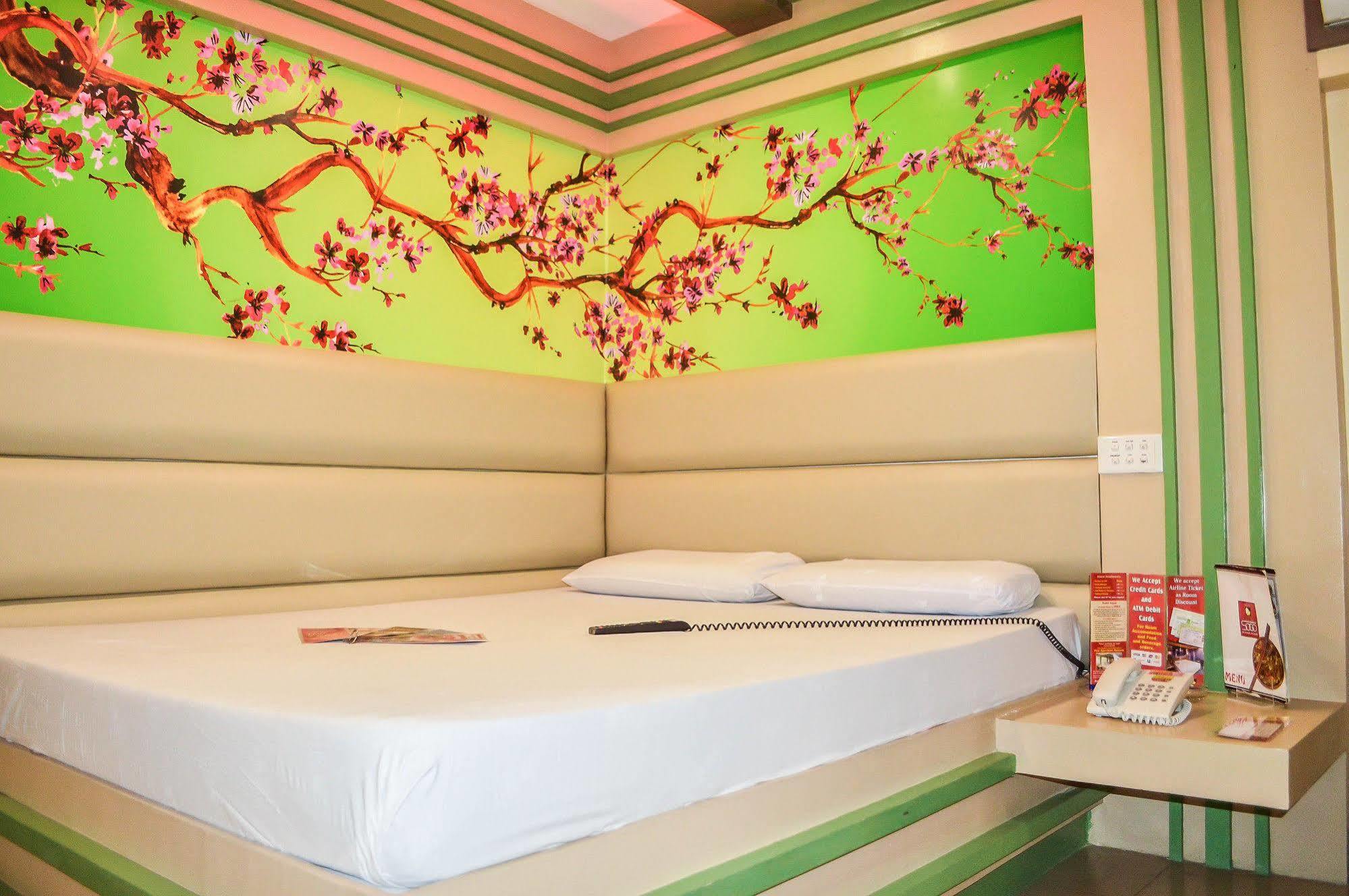 Hotel Sogo Sta Mesa Manille Extérieur photo